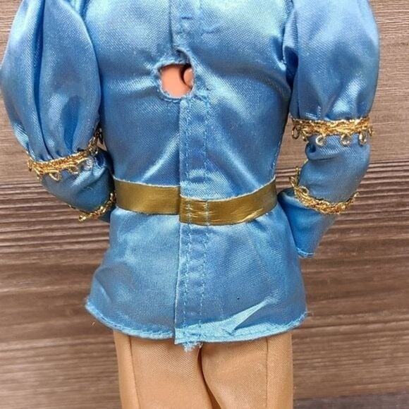 PRINCE STEFAN TALKING KEN DOLL - BARBIE IN RAPUNZE - Picture 7 of 8